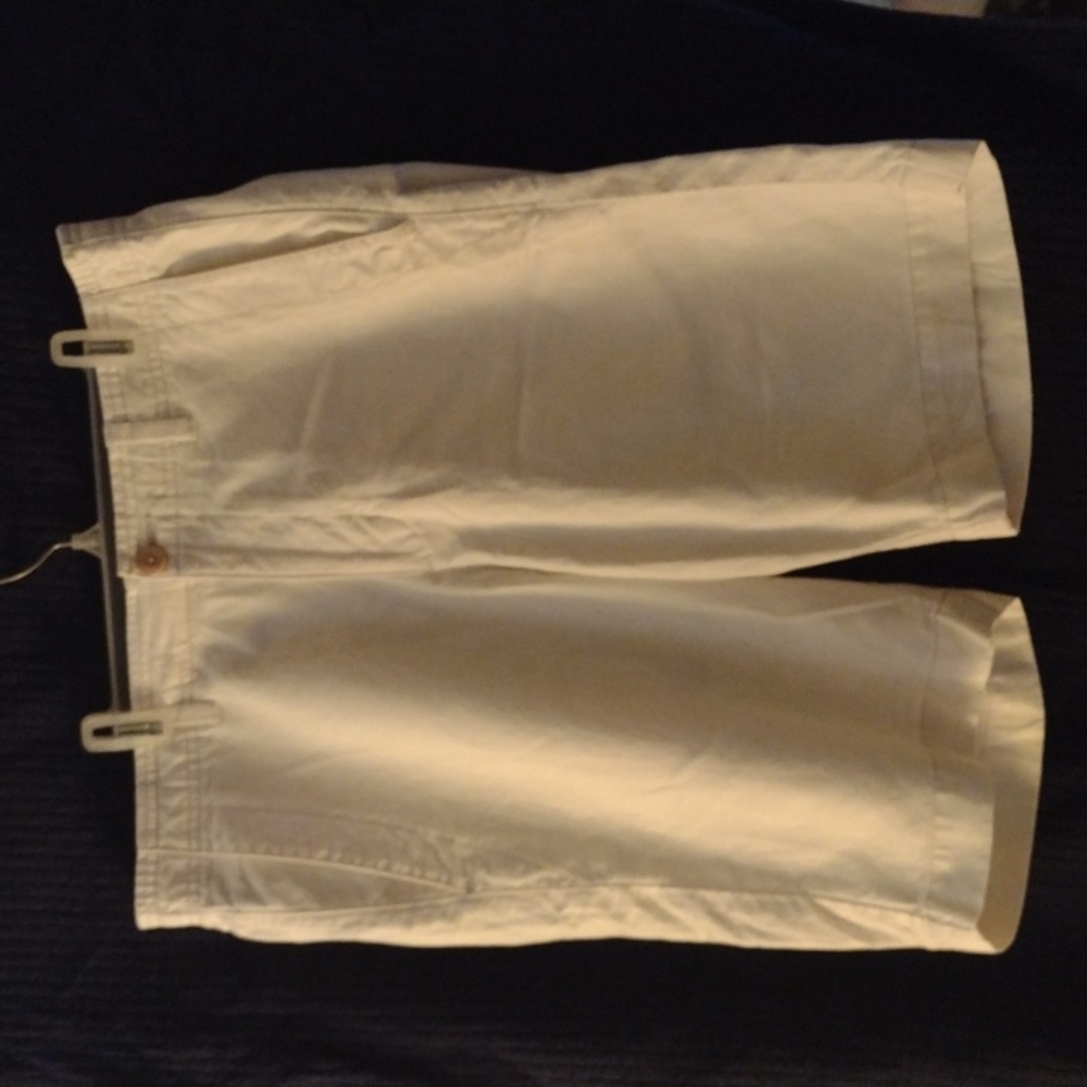 Tommy Bahama shorts